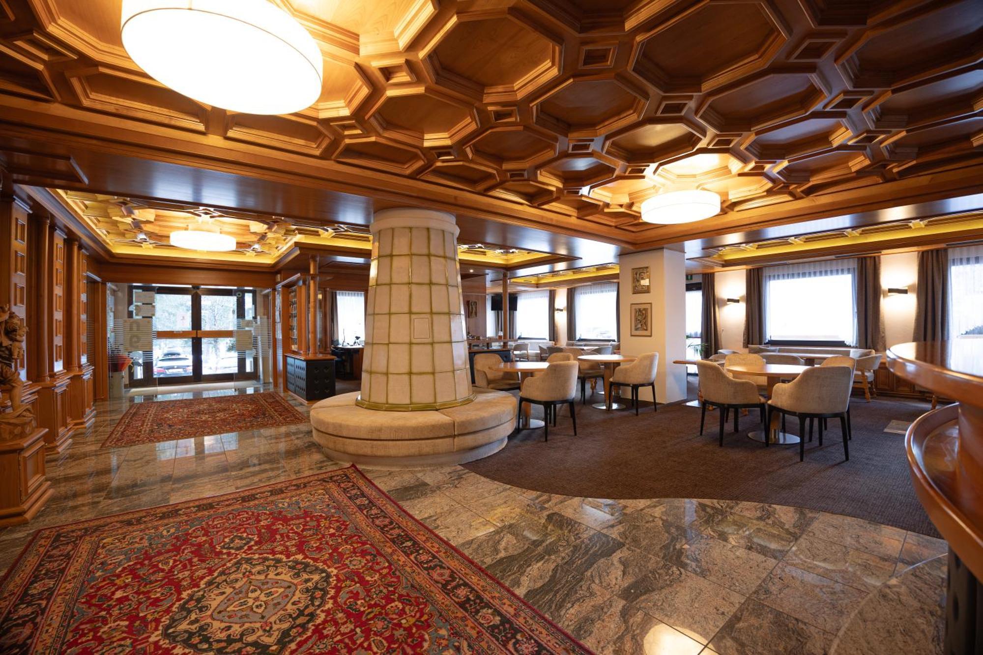 Hotel Engel Canazei Ngoại thất bức ảnh